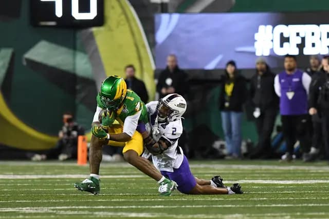 Oregon Dominates James Madison 51–34 in CFP Opener, Advances to Quarterfinals